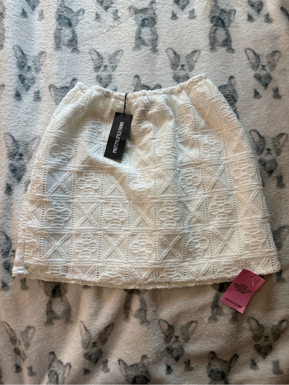 PrettyLittleThing White Textured Lace-Effect Mini Skirt